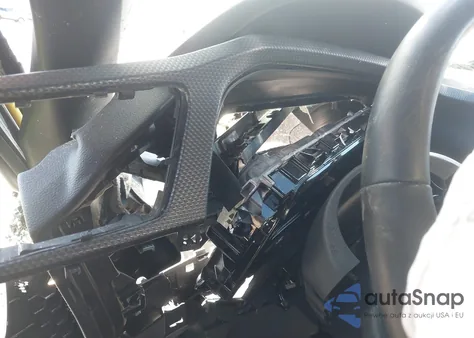 2025 Volkswagen Atlas Cross Sport 2.0T Sel Premium R-Line z USA, uszkodzony, nr VIN 1V2FE2CA1SC225510